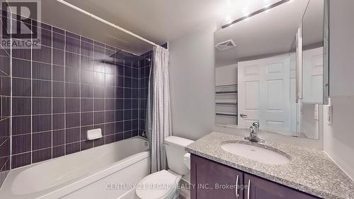 601 - 19 Grand Trunk Crescent, Toronto, ON - Indoor Photo Showing Bathroom