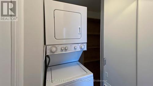 601 - 19 Grand Trunk Crescent, Toronto, ON - Indoor Photo Showing Laundry Room