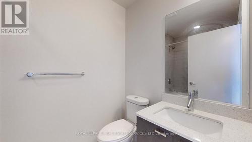 413 - 30 Roehampton Avenue, Toronto, ON - Indoor Photo Showing Bathroom