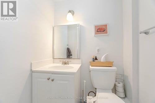 57 Curzon Street, Toronto, ON - Indoor Photo Showing Bathroom