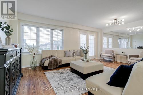 2474 William Jackson Drive, Pickering, ON - Indoor Photo Showing Living Room