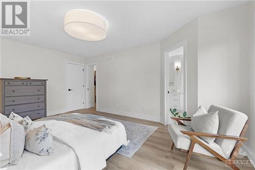 302 Westhill Avenue, Ottawa, ON - Indoor Photo Showing Bedroom