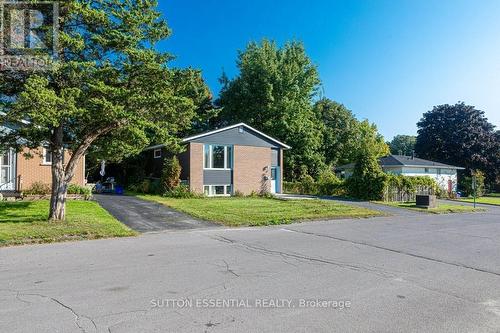 64 Woodstone Crescent, Kingston (Central City West), ON - Outdoor