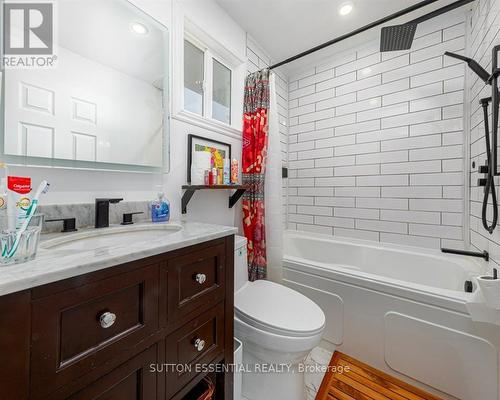 64 Woodstone Crescent, Kingston (Central City West), ON - Indoor Photo Showing Bathroom