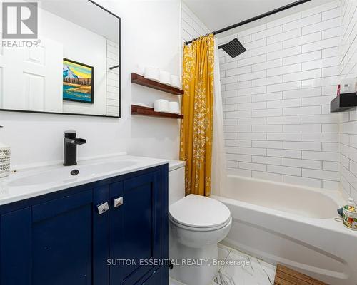 64 Woodstone Crescent, Kingston (Central City West), ON - Indoor Photo Showing Bathroom