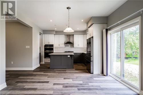 219 Klein Circle, Hamilton, ON - Indoor Photo Showing Kitchen