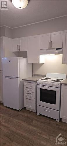 1435 Morisset Avenue Unit#012, Ottawa, ON - Indoor Photo Showing Kitchen