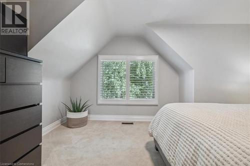 177 Fairfield Avenue, Hamilton, ON - Indoor Photo Showing Bedroom