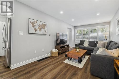 177 Fairfield Avenue, Hamilton, ON - Indoor Photo Showing Living Room