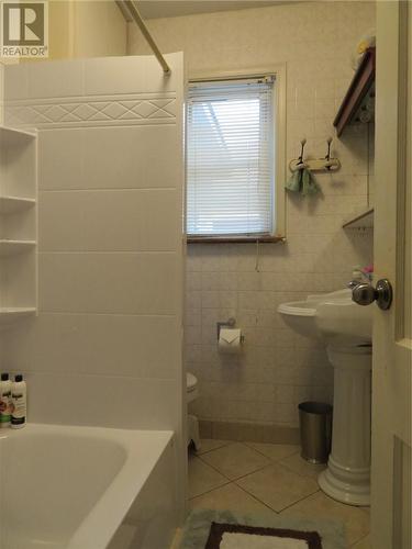 174 Patterson Street, Sudbury, ON - Indoor Photo Showing Bathroom