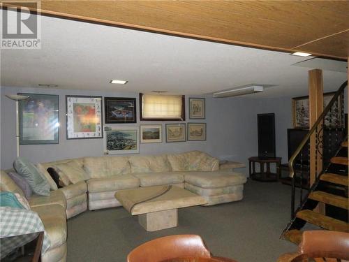 174 Patterson Street, Sudbury, ON - Indoor Photo Showing Living Room