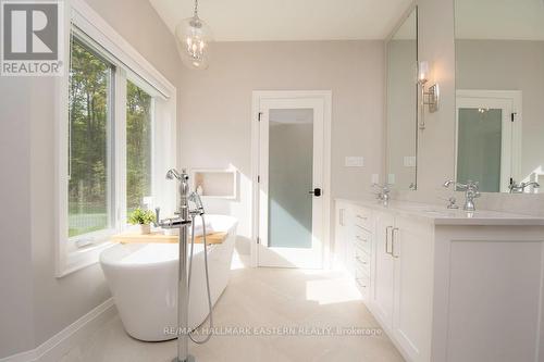 14 Rory Drive, Smith-Ennismore-Lakefield, ON - Indoor Photo Showing Bathroom