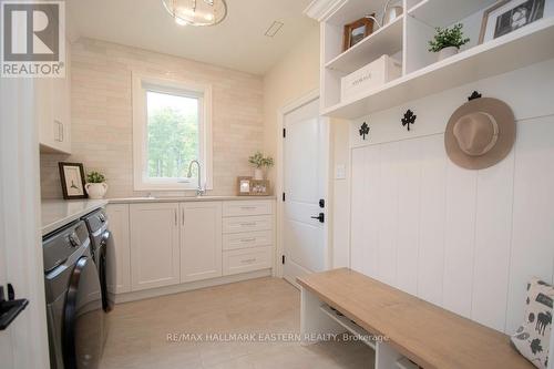 14 Rory Drive, Smith-Ennismore-Lakefield, ON - Indoor Photo Showing Laundry Room