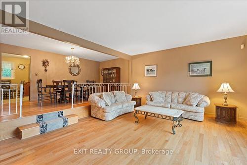 80 Bridge Street W, Trent Hills (Campbellford), ON - Indoor Photo Showing Living Room