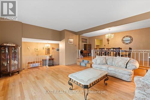 80 Bridge Street W, Trent Hills (Campbellford), ON - Indoor Photo Showing Living Room