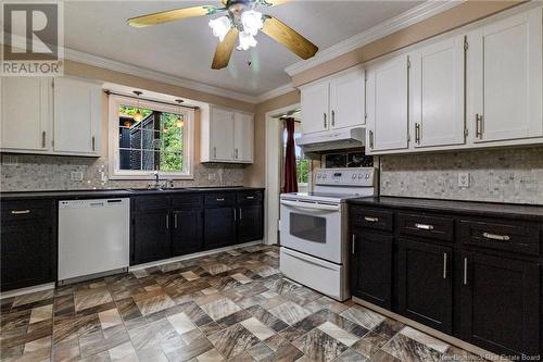 22 Eastwood, Moncton, NB - Indoor Photo Showing Kitchen