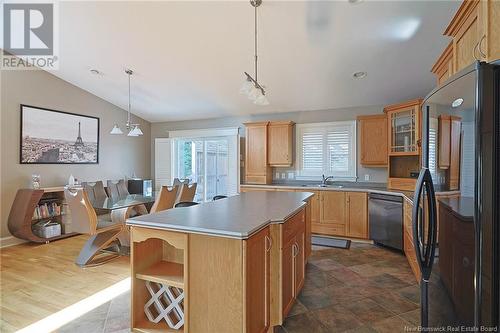 21 Selkirk Crescent, Fredericton, NB - Indoor Photo Showing Kitchen