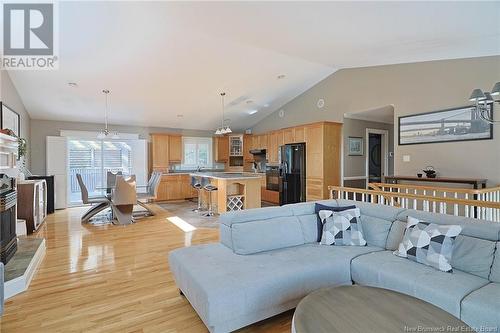 21 Selkirk Crescent, Fredericton, NB - Indoor Photo Showing Living Room