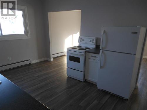 2712 7Th Avenue, Regina, SK - Indoor Photo Showing Kitchen