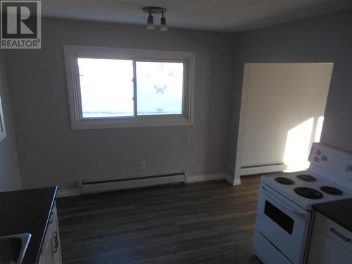 2712 7Th Avenue, Regina, SK - Indoor Photo Showing Kitchen