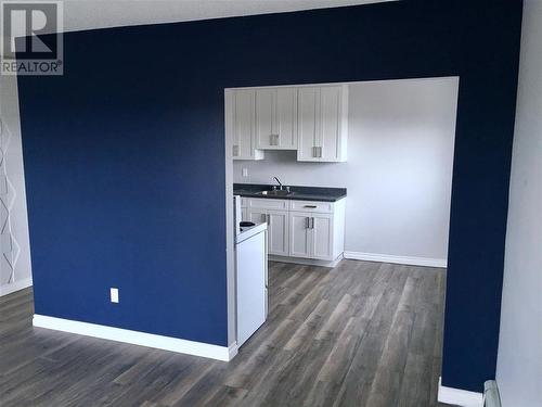 2712 7Th Avenue, Regina, SK - Indoor Photo Showing Kitchen