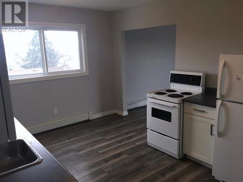 2712 7Th Avenue, Regina, SK - Indoor Photo Showing Kitchen