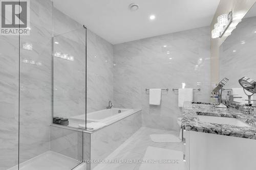 2702 - 505 Talbot Street, London, ON - Indoor Photo Showing Bathroom