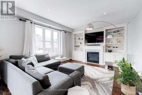 66 Sexton Crescent, Hamilton, ON - Indoor Photo Showing Living Room With Fireplace