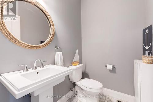 66 Sexton Crescent, Hamilton, ON - Indoor Photo Showing Bathroom