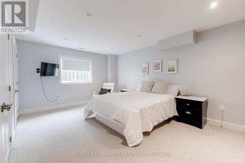 66 Sexton Crescent, Hamilton, ON - Indoor Photo Showing Bedroom