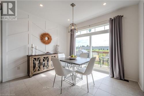 7 Newbrook Street, Brant, ON - Indoor Photo Showing Dining Room