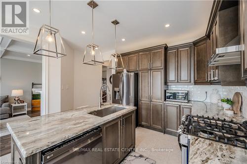 7 Newbrook Street, Brant, ON - Indoor Photo Showing Kitchen With Upgraded Kitchen