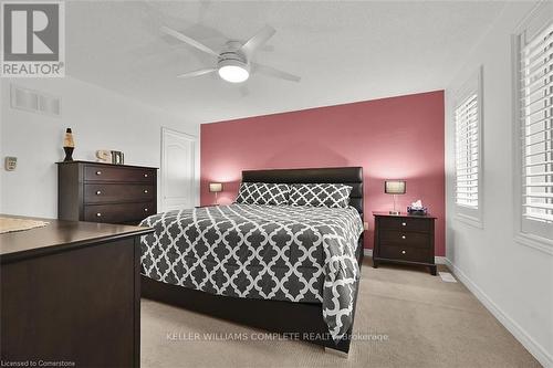 35 Willowbanks Terrace, Hamilton, ON - Indoor Photo Showing Bedroom