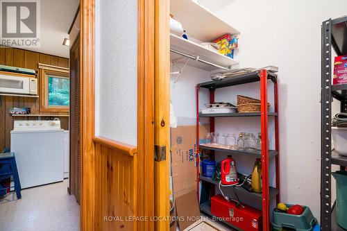 187 Bay Street E, Blue Mountains, ON - Indoor Photo Showing Laundry Room