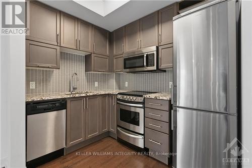 1705 - 179 Metcalfe Street, Ottawa, ON - Indoor Photo Showing Kitchen With Stainless Steel Kitchen With Upgraded Kitchen