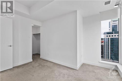 1705 - 179 Metcalfe Street, Ottawa, ON - Indoor Photo Showing Other Room