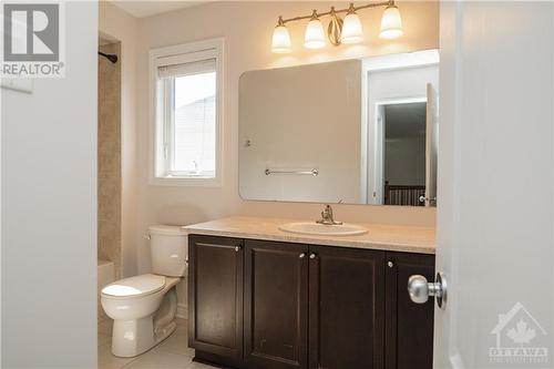 2nd floor full bath - 107 Mangrove Crescent, Ottawa, ON - Indoor Photo Showing Bathroom