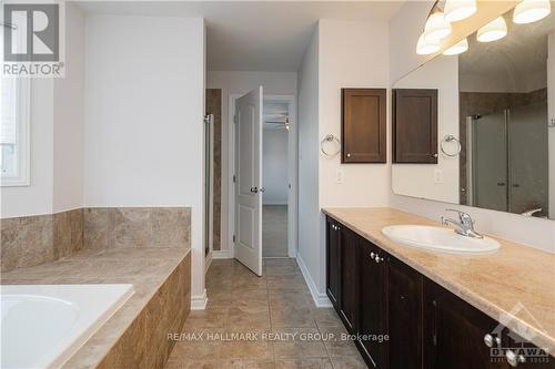 107 Mangrove Crescent, Ottawa, ON - Indoor Photo Showing Bathroom