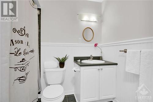 42 Grady Crescent, Ottawa, ON -  Photo Showing Bathroom