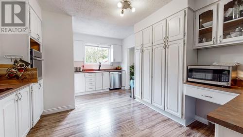 19 Ruth Avenue, Mount Pearl, NL - Indoor Photo Showing Kitchen