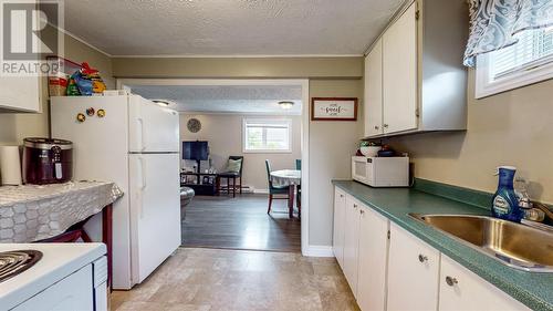 19 Ruth Avenue, Mount Pearl, NL - Indoor Photo Showing Kitchen