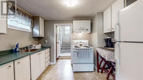 19 Ruth Avenue, Mount Pearl, NL - Indoor Photo Showing Kitchen