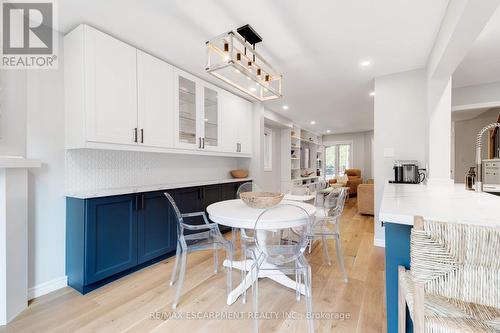 19 Wakefield Lane, Hamilton, ON - Indoor Photo Showing Dining Room