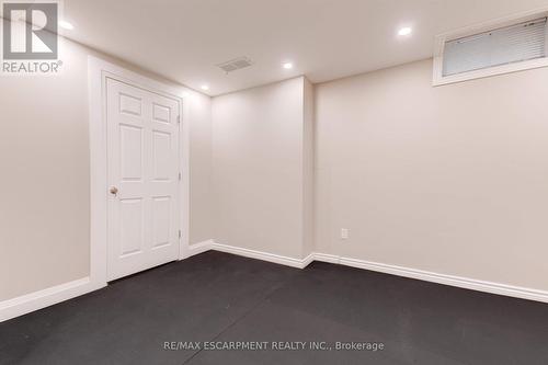 19 Wakefield Lane, Hamilton, ON - Indoor Photo Showing Other Room