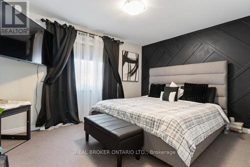 18 Viger Drive, Welland, ON - Indoor Photo Showing Bedroom