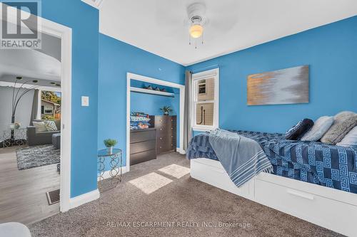 832 Pine Street, Haldimand, ON - Indoor Photo Showing Bedroom