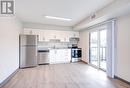 406 - 595 Strasburg Road, Waterloo, ON  - Indoor Photo Showing Kitchen 