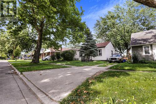 1226 Wigle Avenue, Windsor, ON - Outdoor