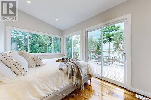 144 Ball Point Road, Kawartha Lakes, ON - Indoor Photo Showing Bedroom