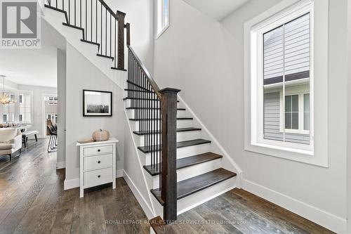 106 Sycamore Street, Blue Mountains, ON - Indoor Photo Showing Other Room